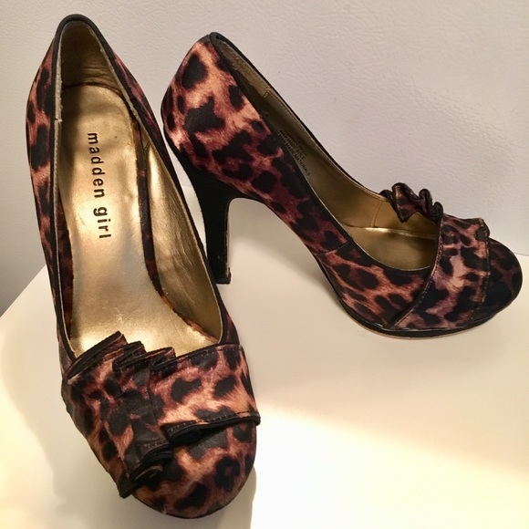 Steve Madden Leopard Heels Sz 6 - Picture 1 of 1